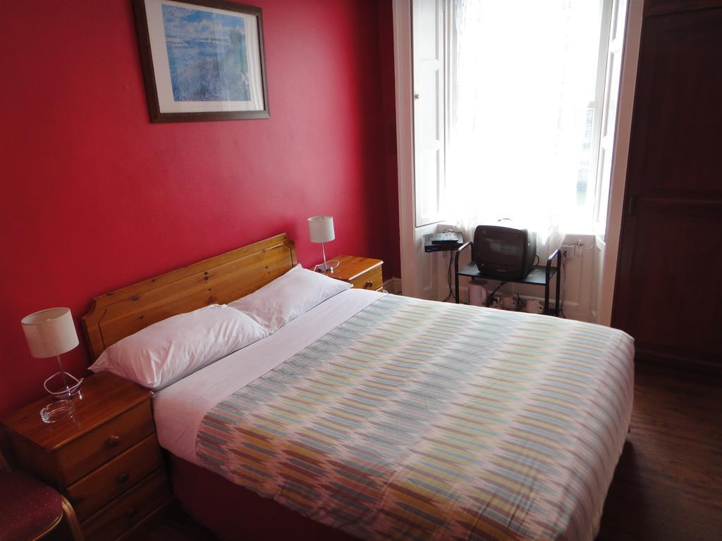 Inn On The Liffey Guesthouse Dublín Habitación foto